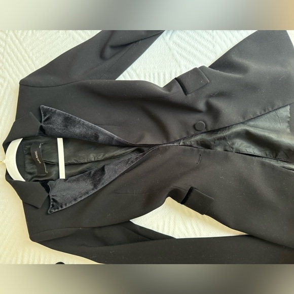 Zara Jackets & Blazers - Black Zara  blazer